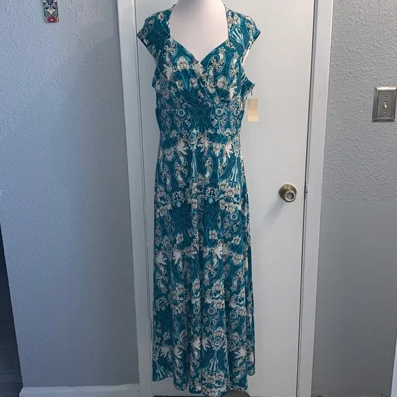 Coldwater Creek | Dresses | Coldwater Creek Paisley Maxi Dress | Poshmark